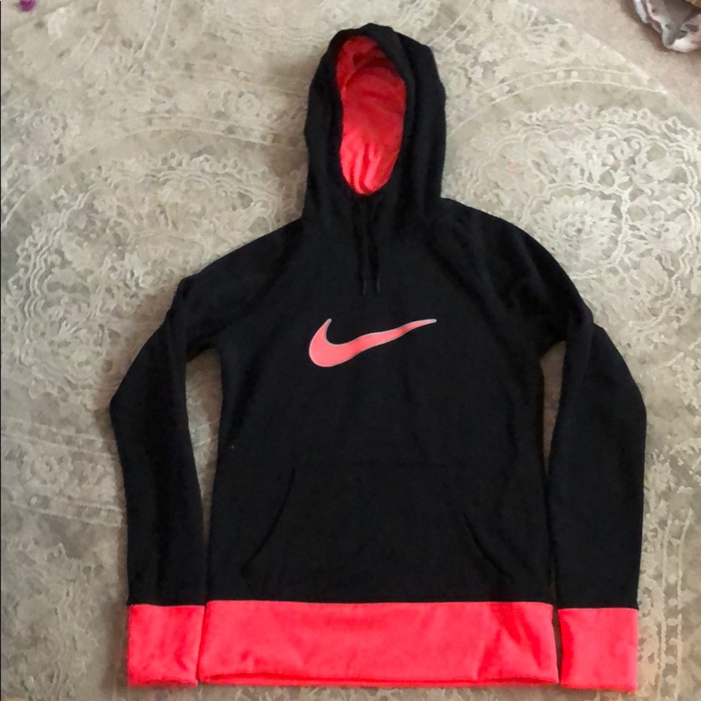 Nike Therma-Fit hoodie